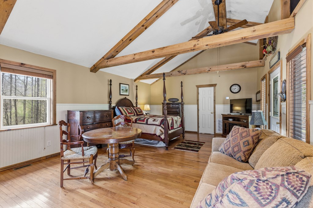 898 Childers Creek Rd