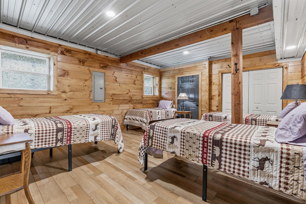 898 Childers Creek Rd