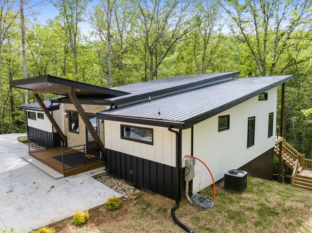 148 Brookwood Drive