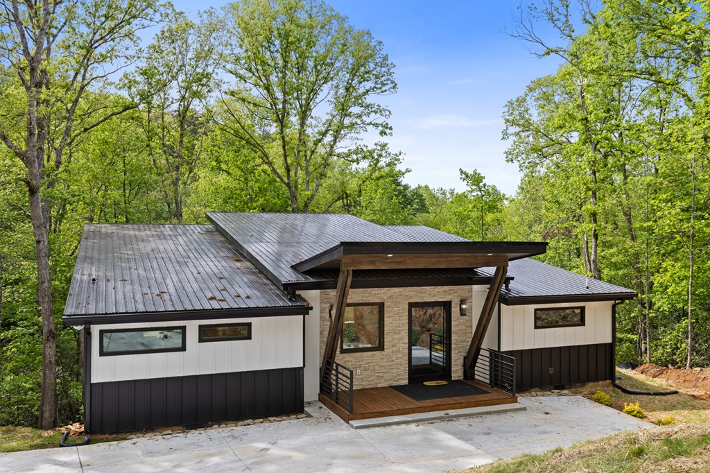 148 Brookwood Drive