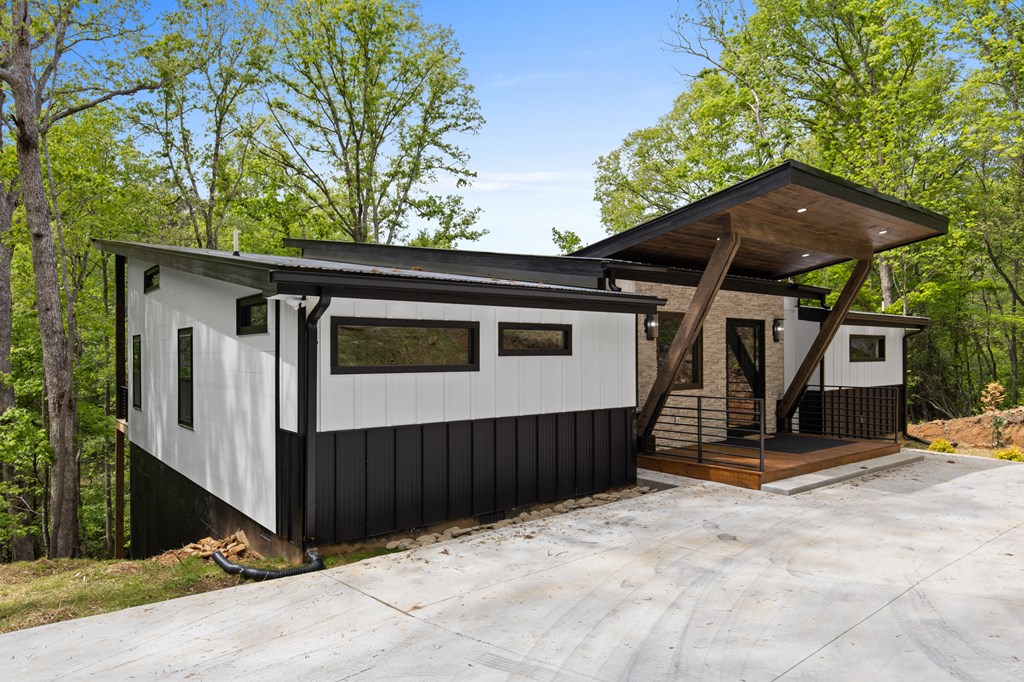 148 Brookwood Drive