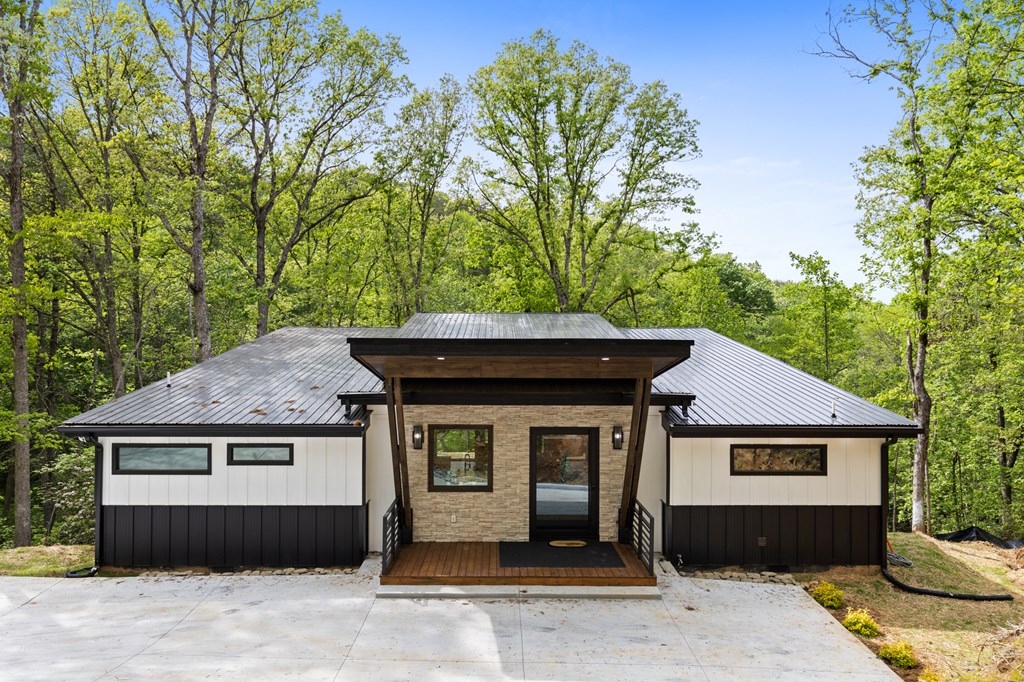 148 Brookwood Drive