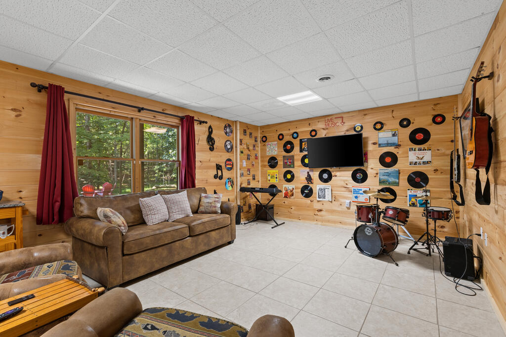 814 Eagle Mountain Drive W