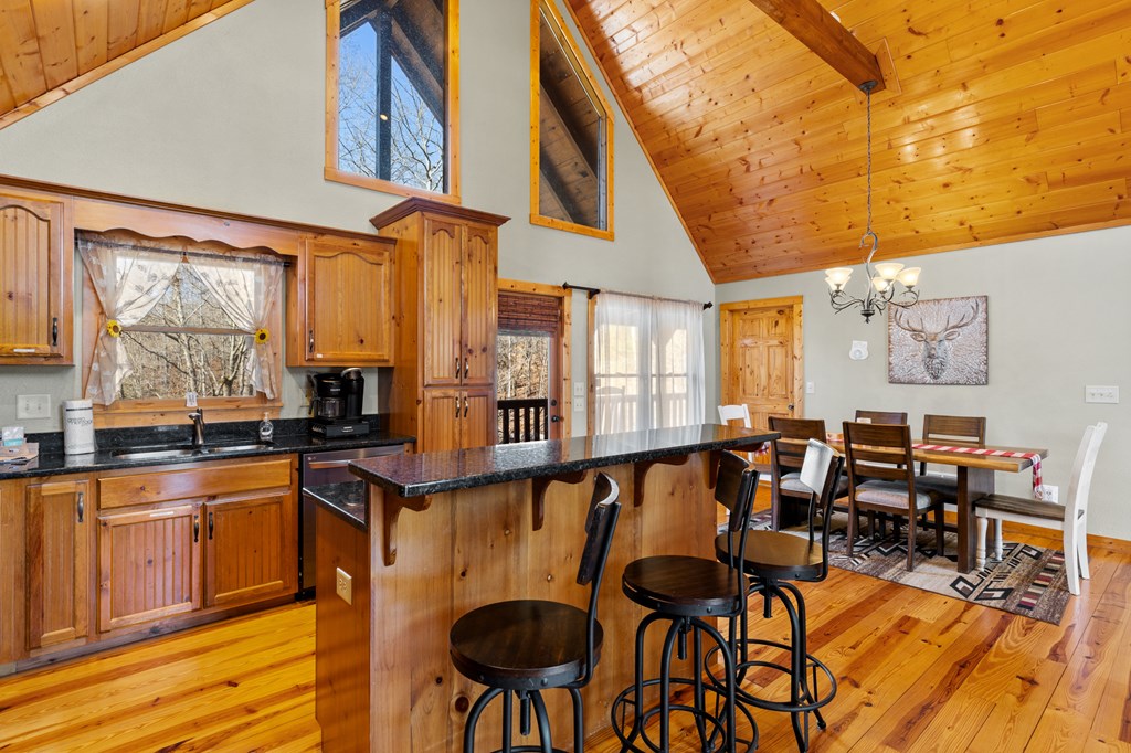 814 Eagle Mountain Drive W
