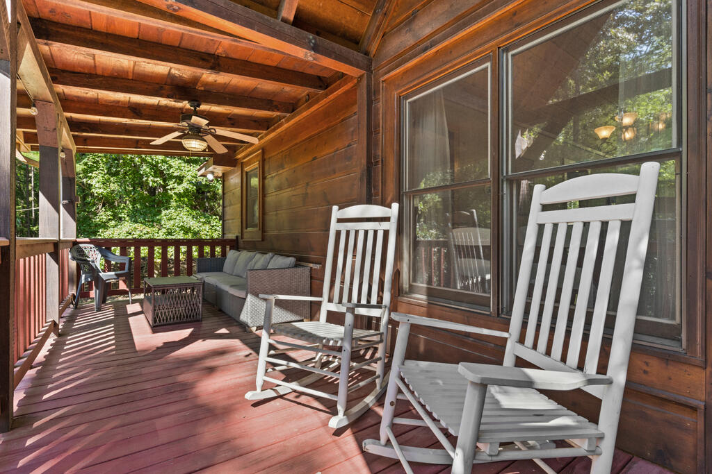 814 Eagle Mountain Drive W