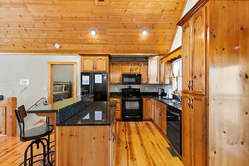 814 Eagle Mountain Drive W