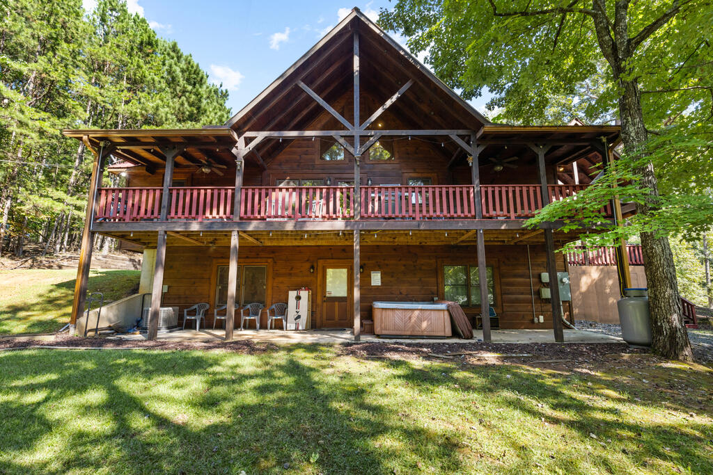 814 Eagle Mountain Drive W