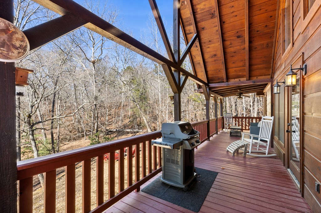 814 Eagle Mountain Drive W