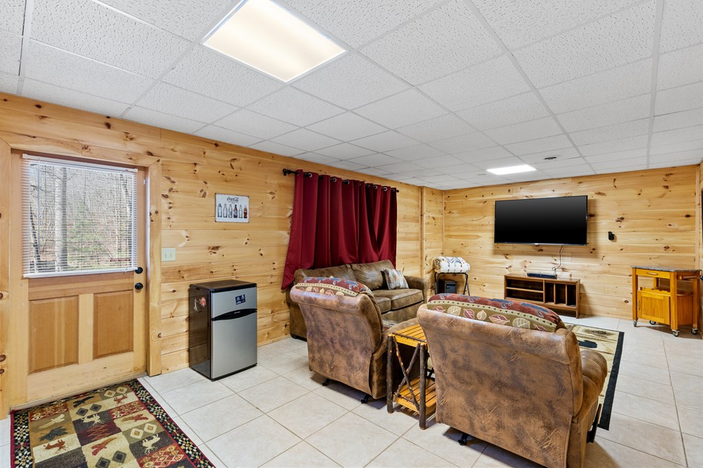814 Eagle Mountain Drive W