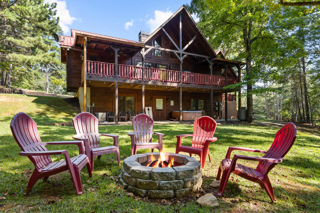 814 Eagle Mountain Drive W