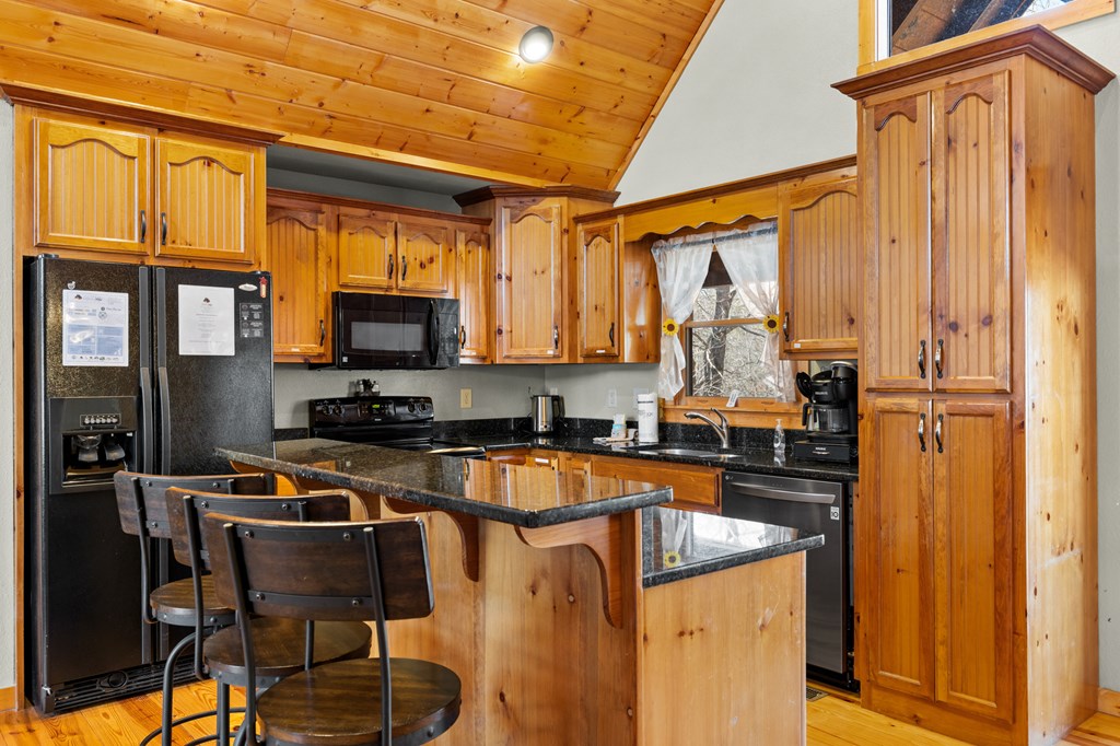 814 Eagle Mountain Drive W