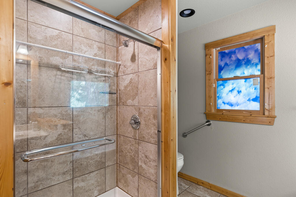 814 Eagle Mountain Drive W