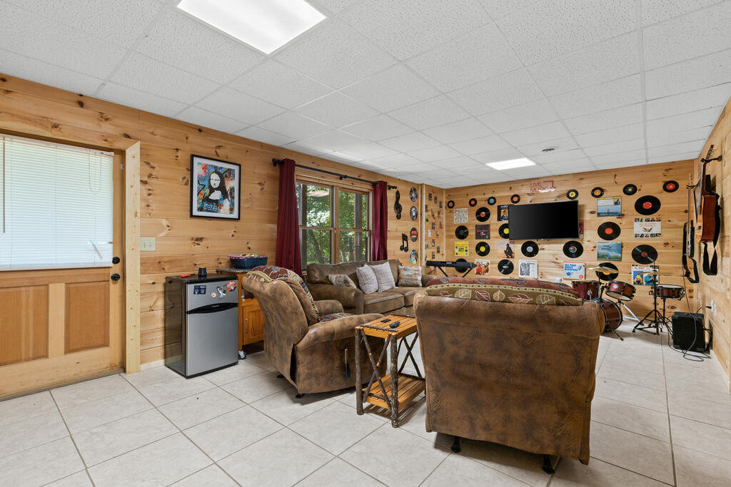 814 Eagle Mountain Drive W