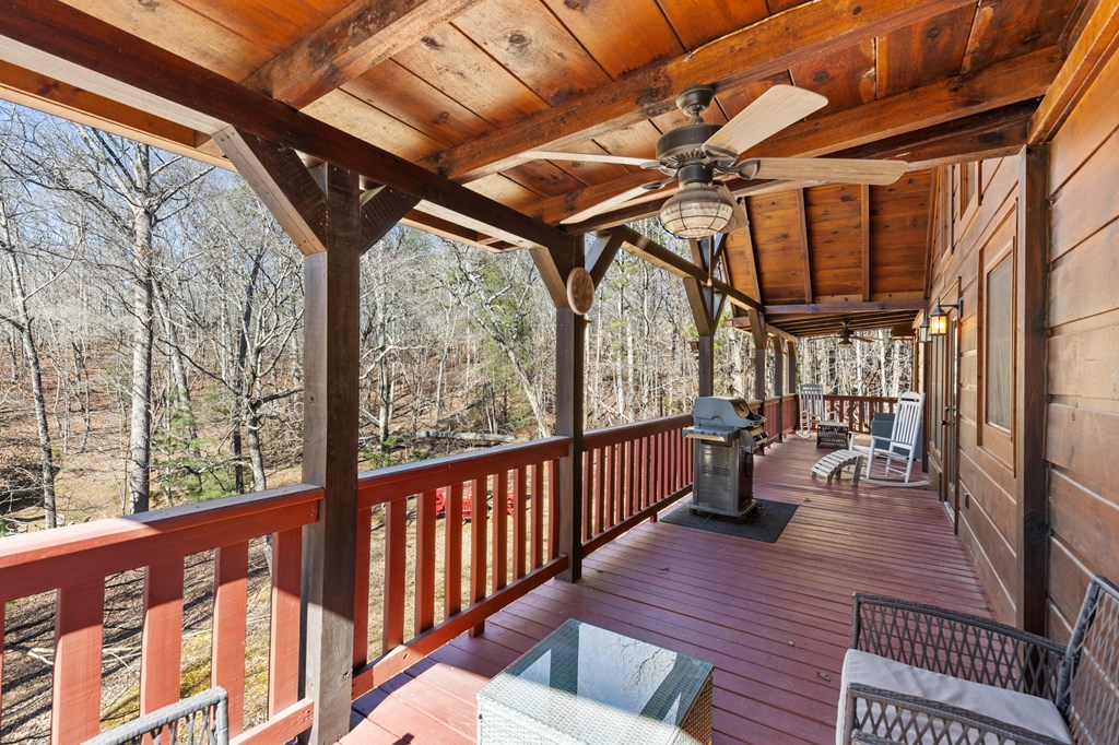 814 Eagle Mountain Drive W