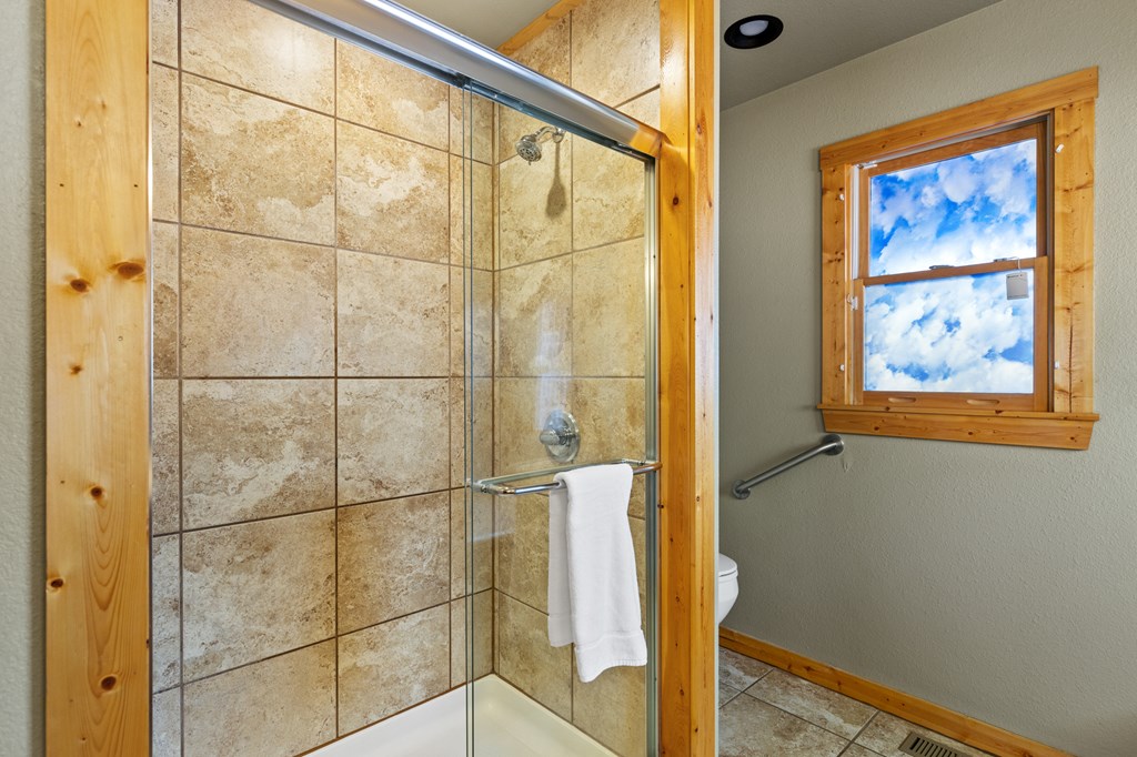 814 Eagle Mountain Drive W
