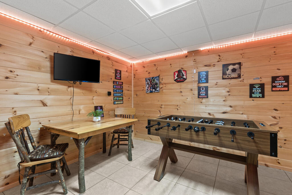 814 Eagle Mountain Drive W