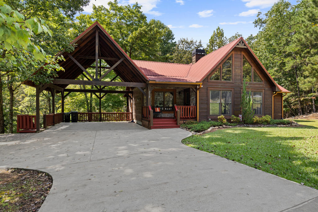814 Eagle Mountain Drive W