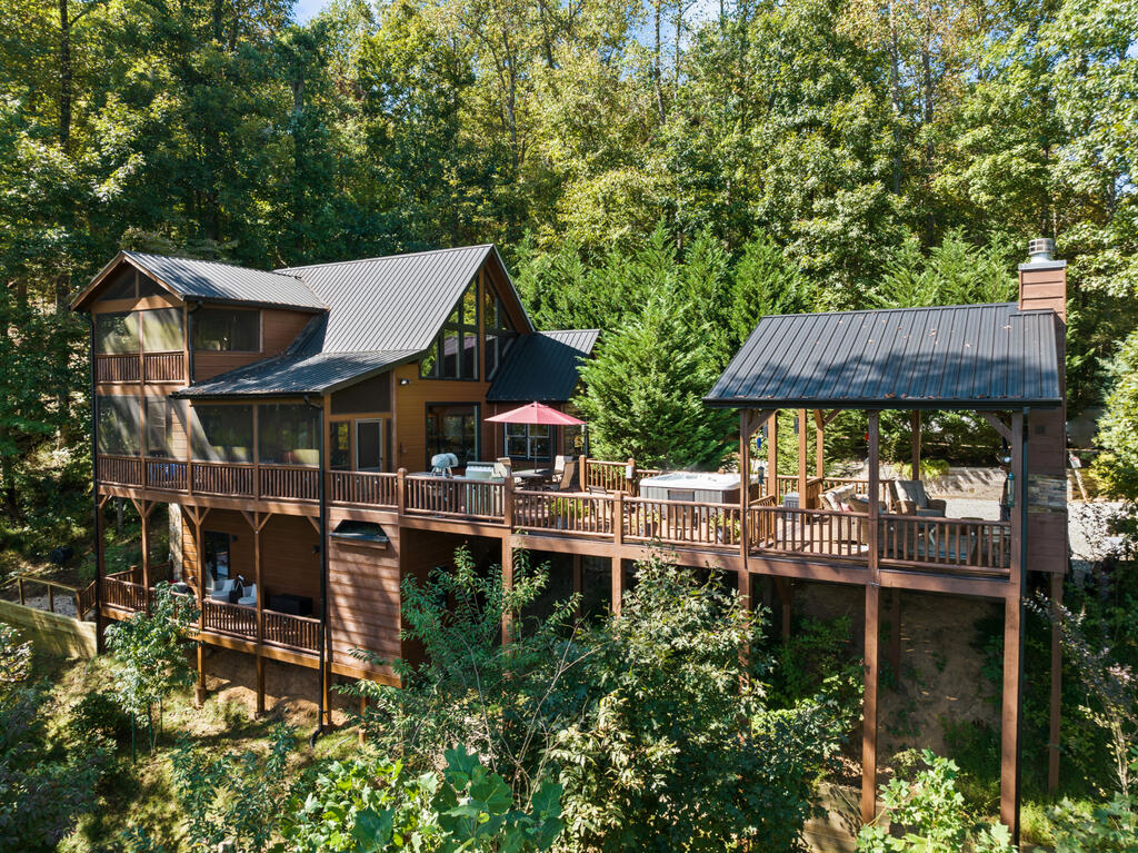 929 Overlook Drive