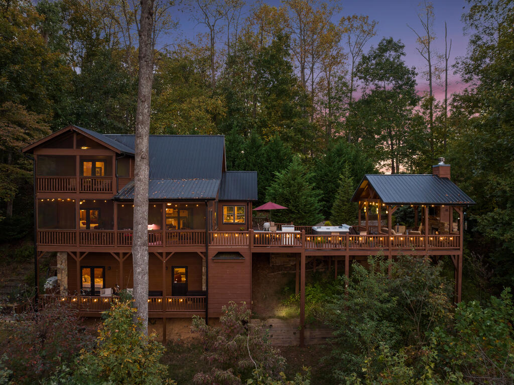 929 Overlook Drive