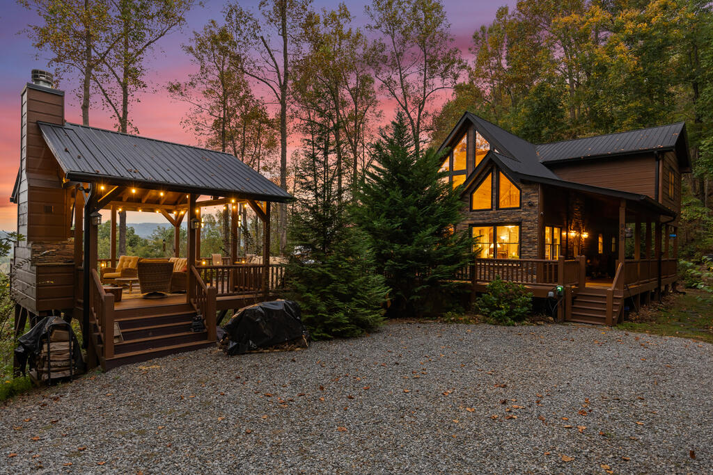 929 Overlook Drive