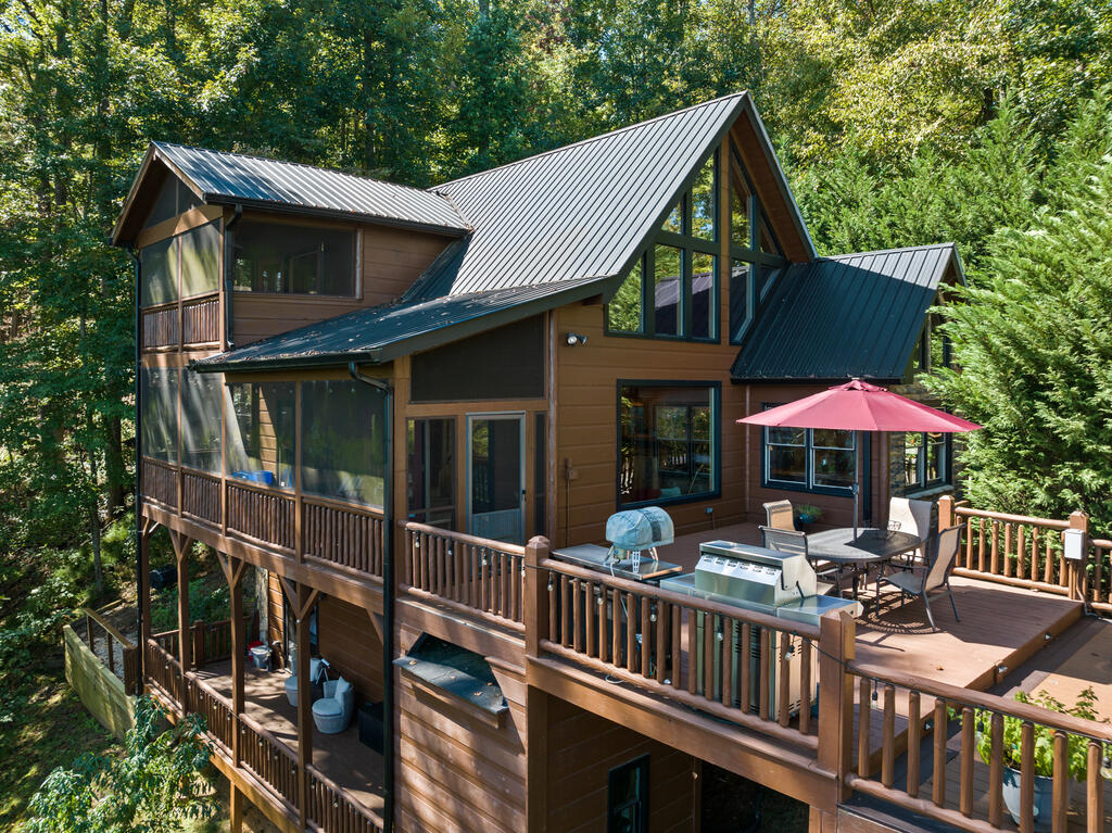 929 Overlook Drive