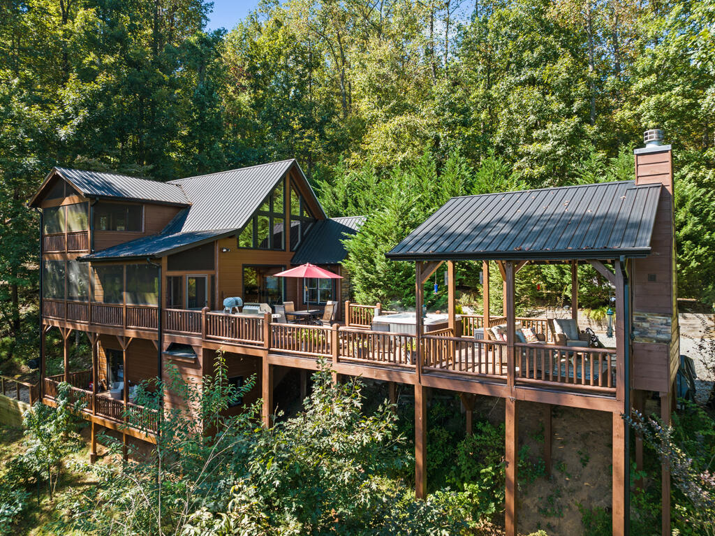 929 Overlook Drive