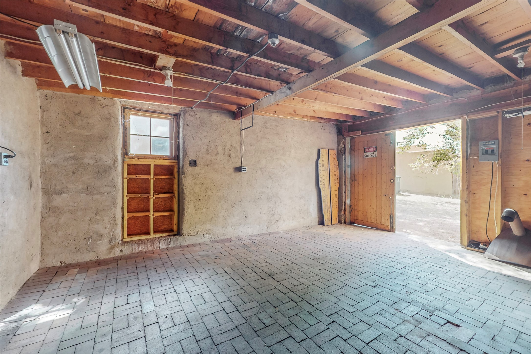 125 W Santa Fe Avenue