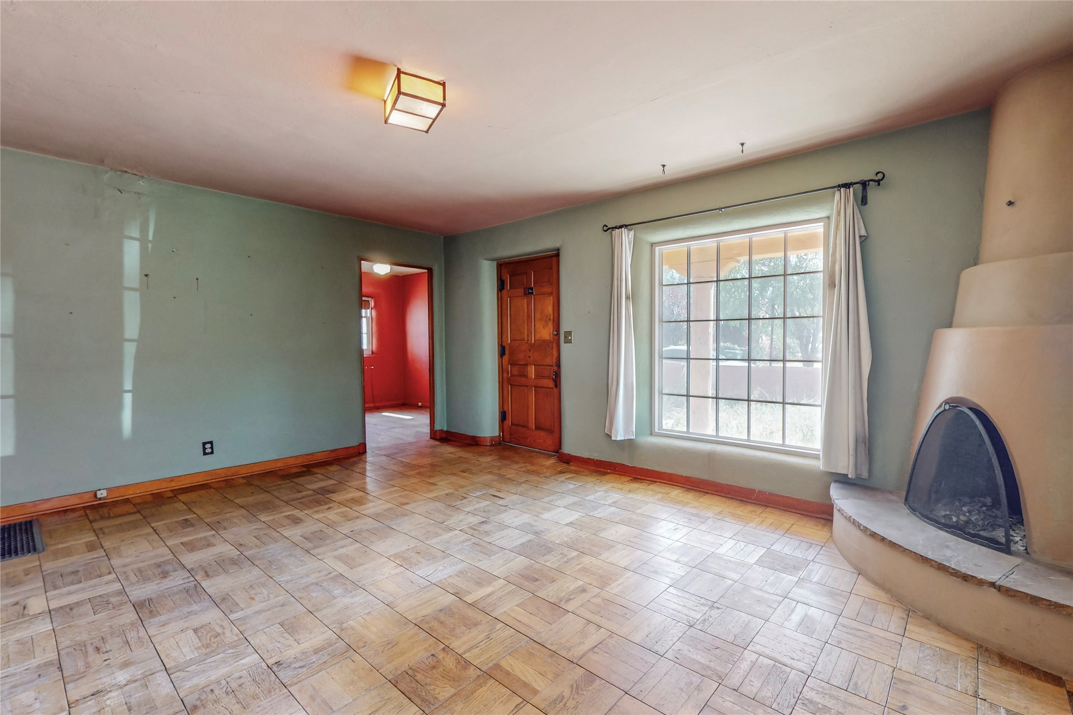 125 W Santa Fe Avenue