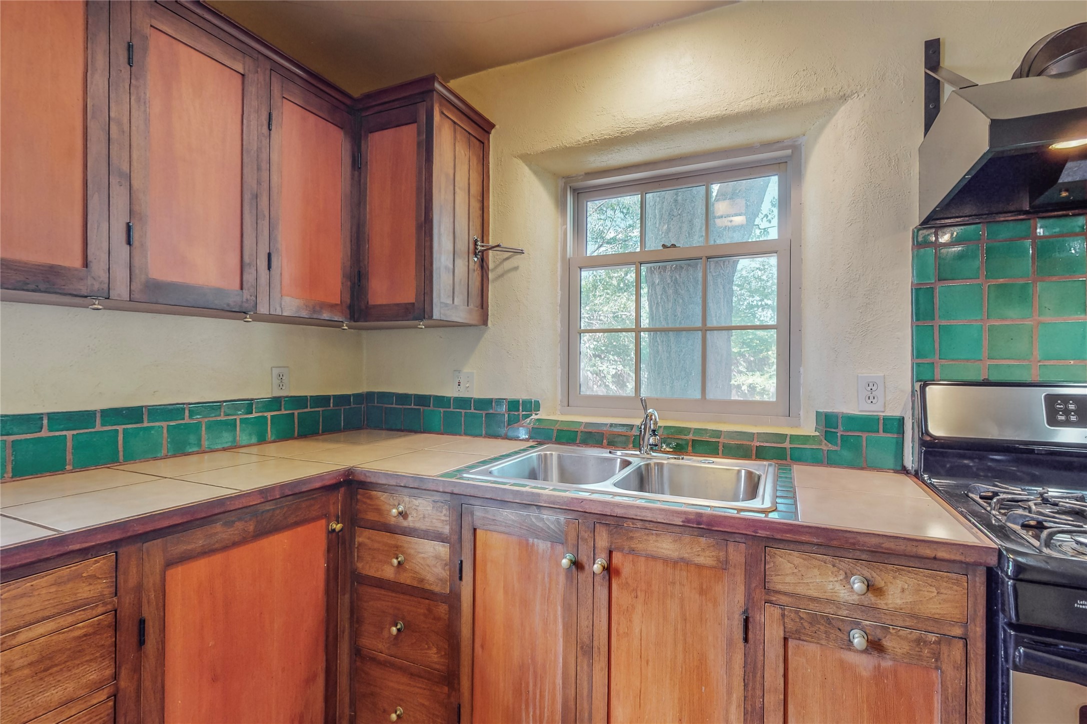 125 W Santa Fe Avenue