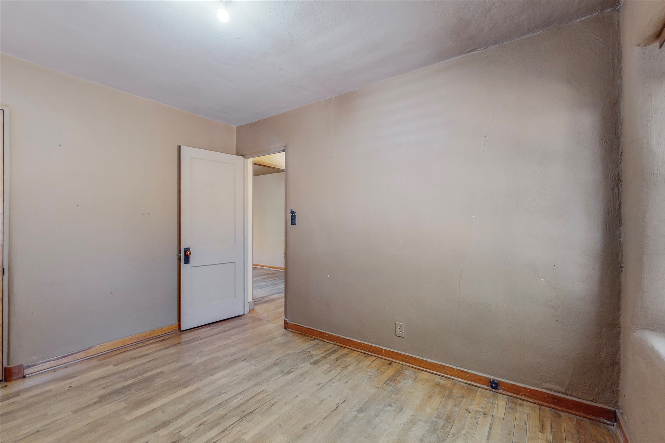 125 W Santa Fe Avenue