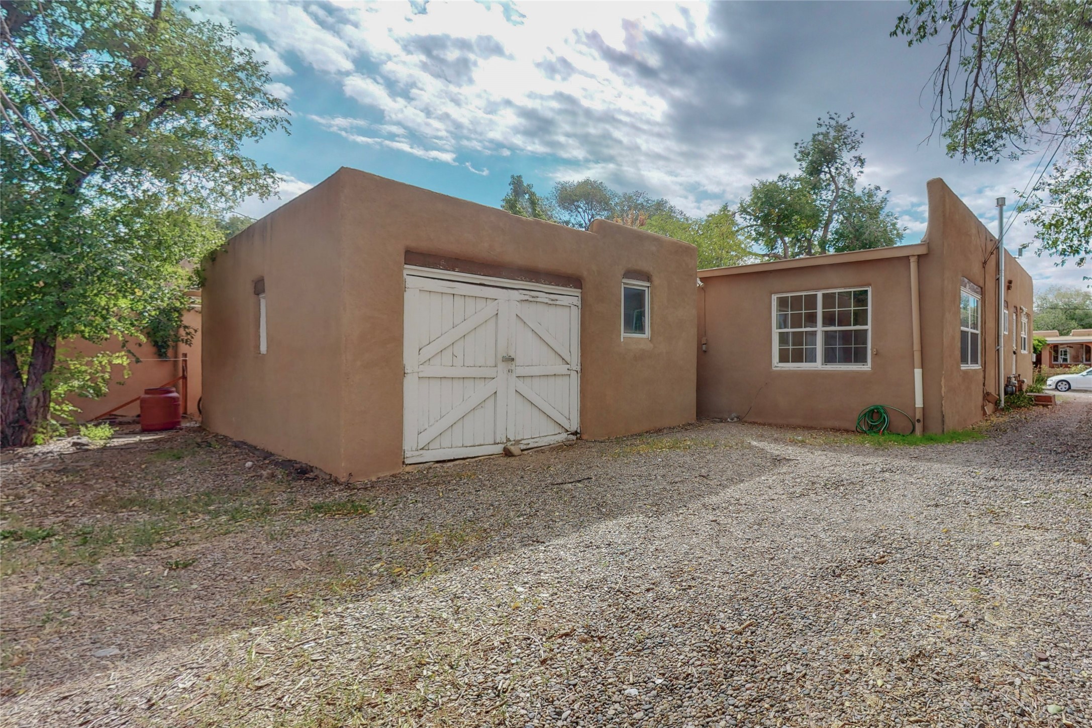 123 W Santa Fe Avenue