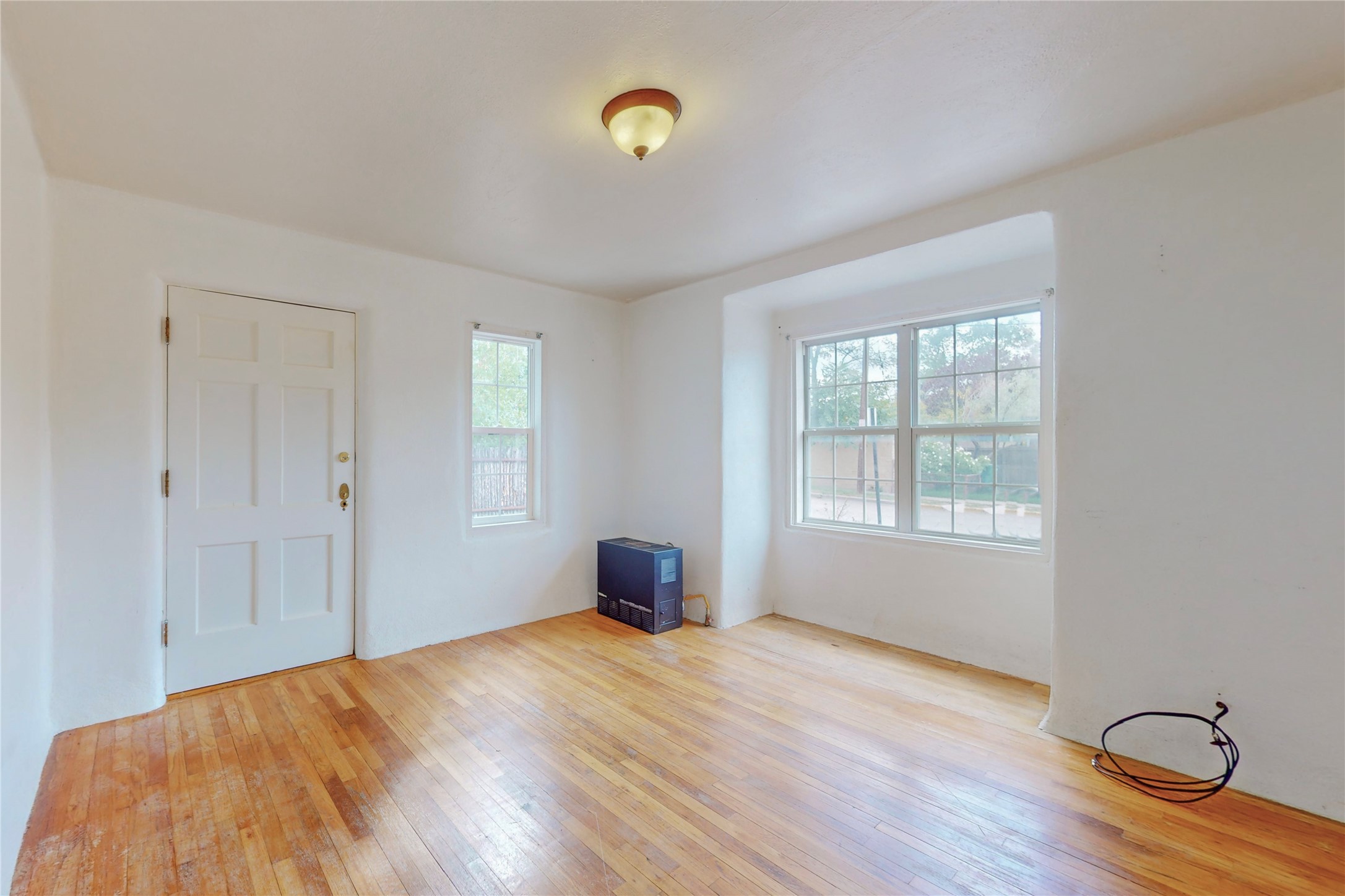 123 W Santa Fe Avenue