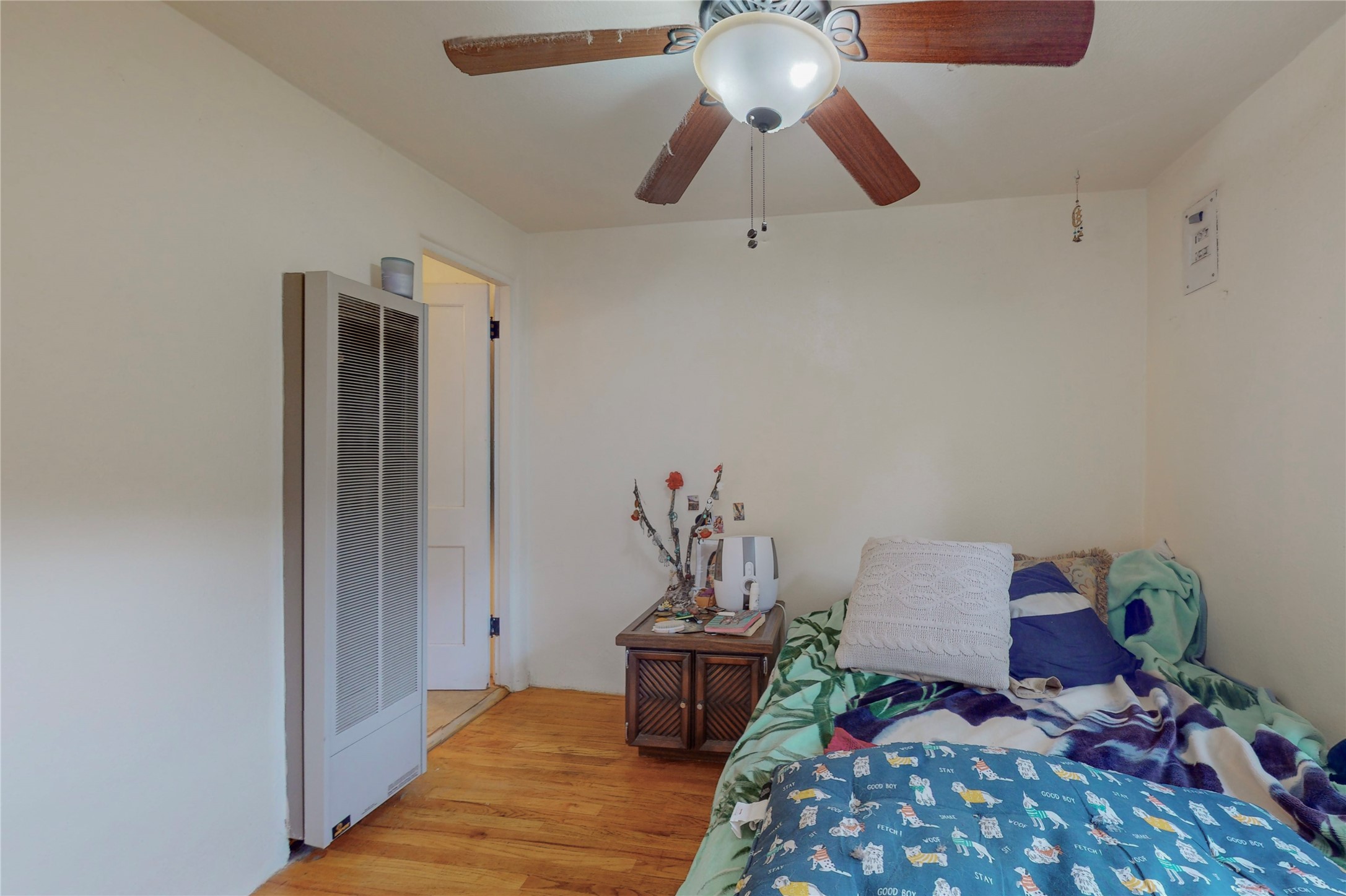 123 W Santa Fe Avenue