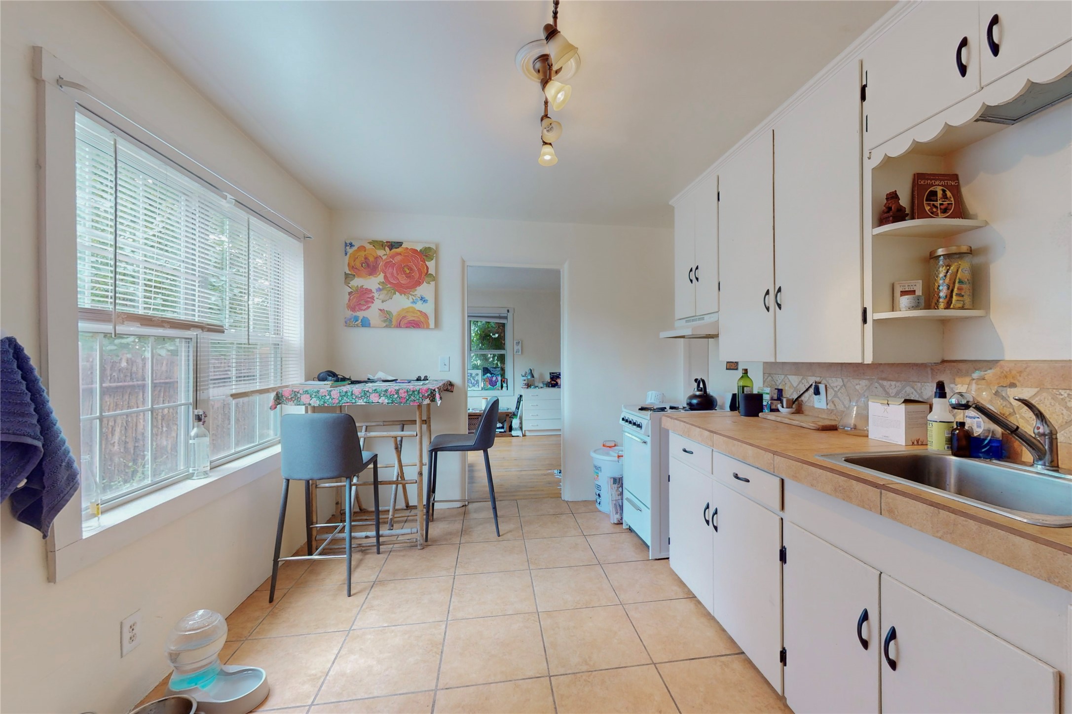 123 W Santa Fe Avenue