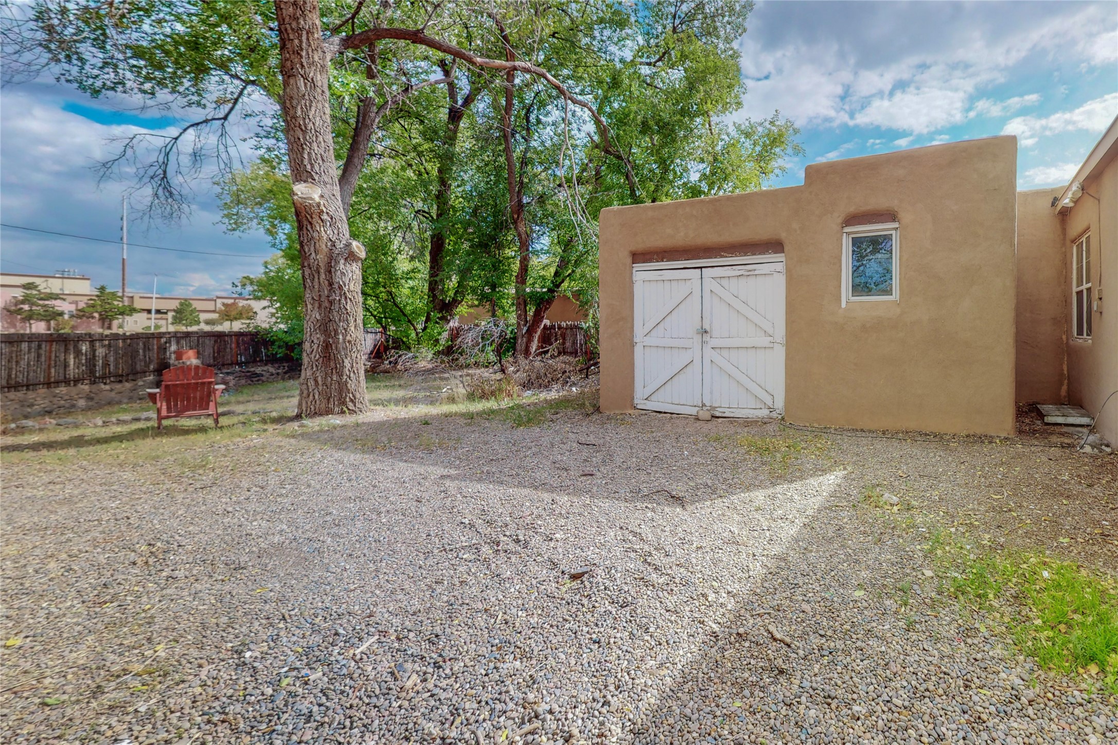 123 W Santa Fe Avenue