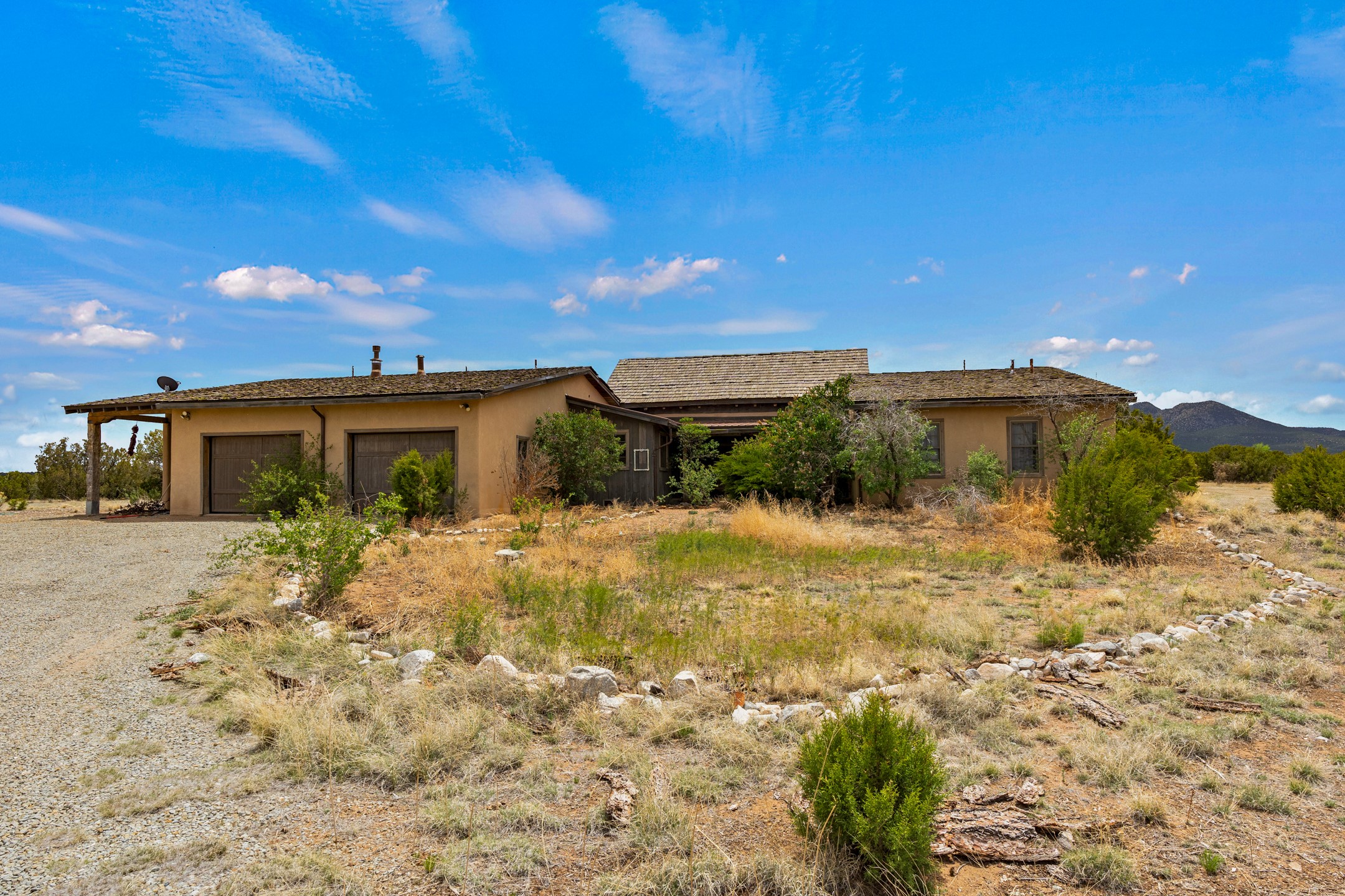 72 & 84 Silver Spur Trail