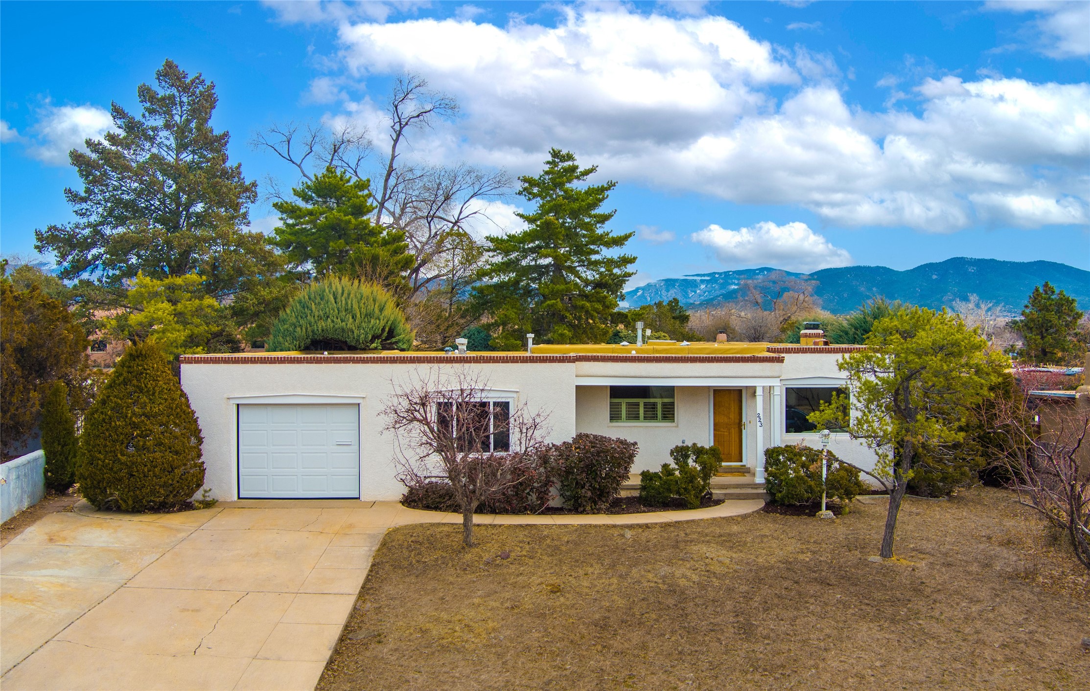223 Sereno Drive