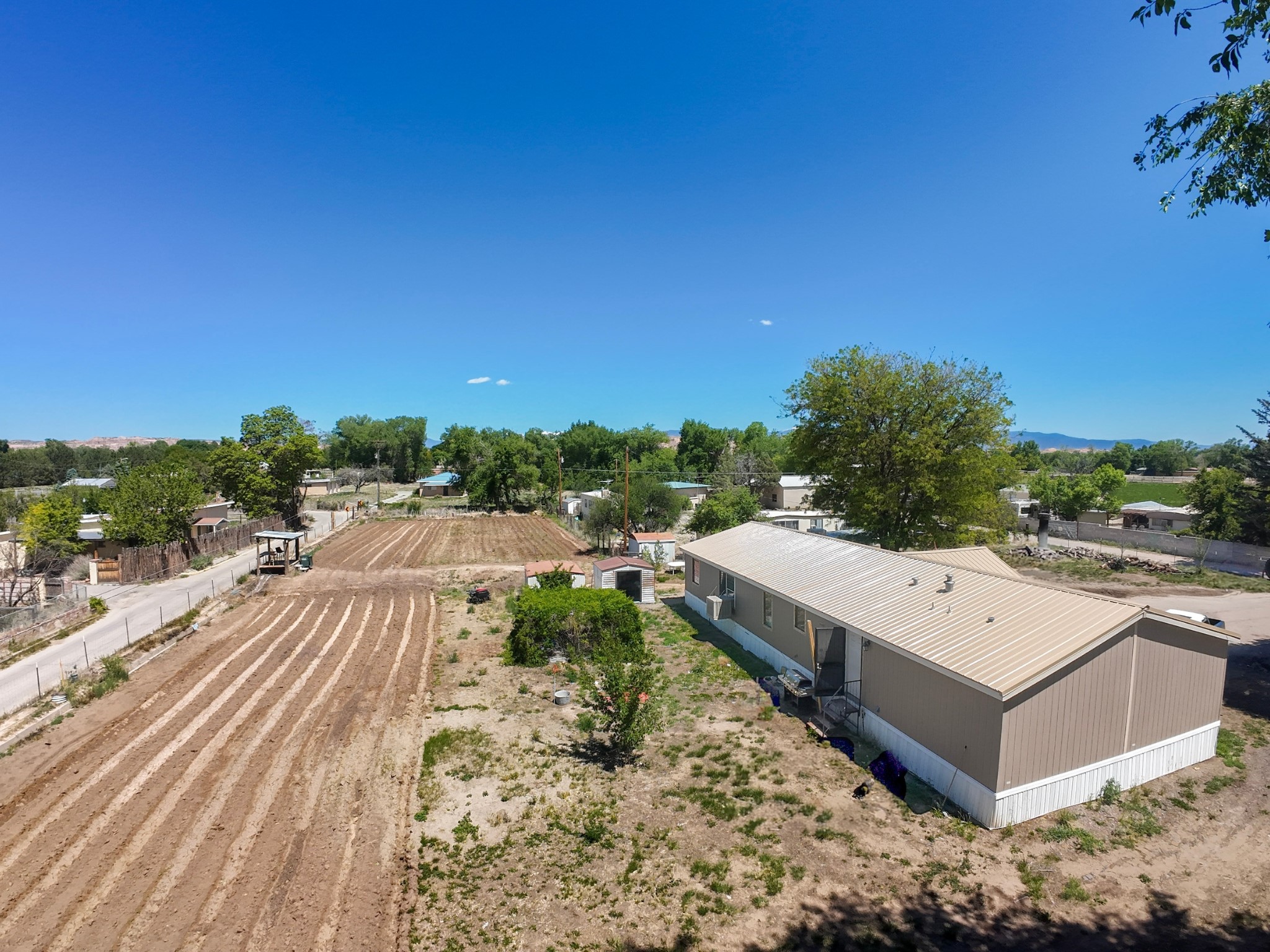 1023 Calle Flores