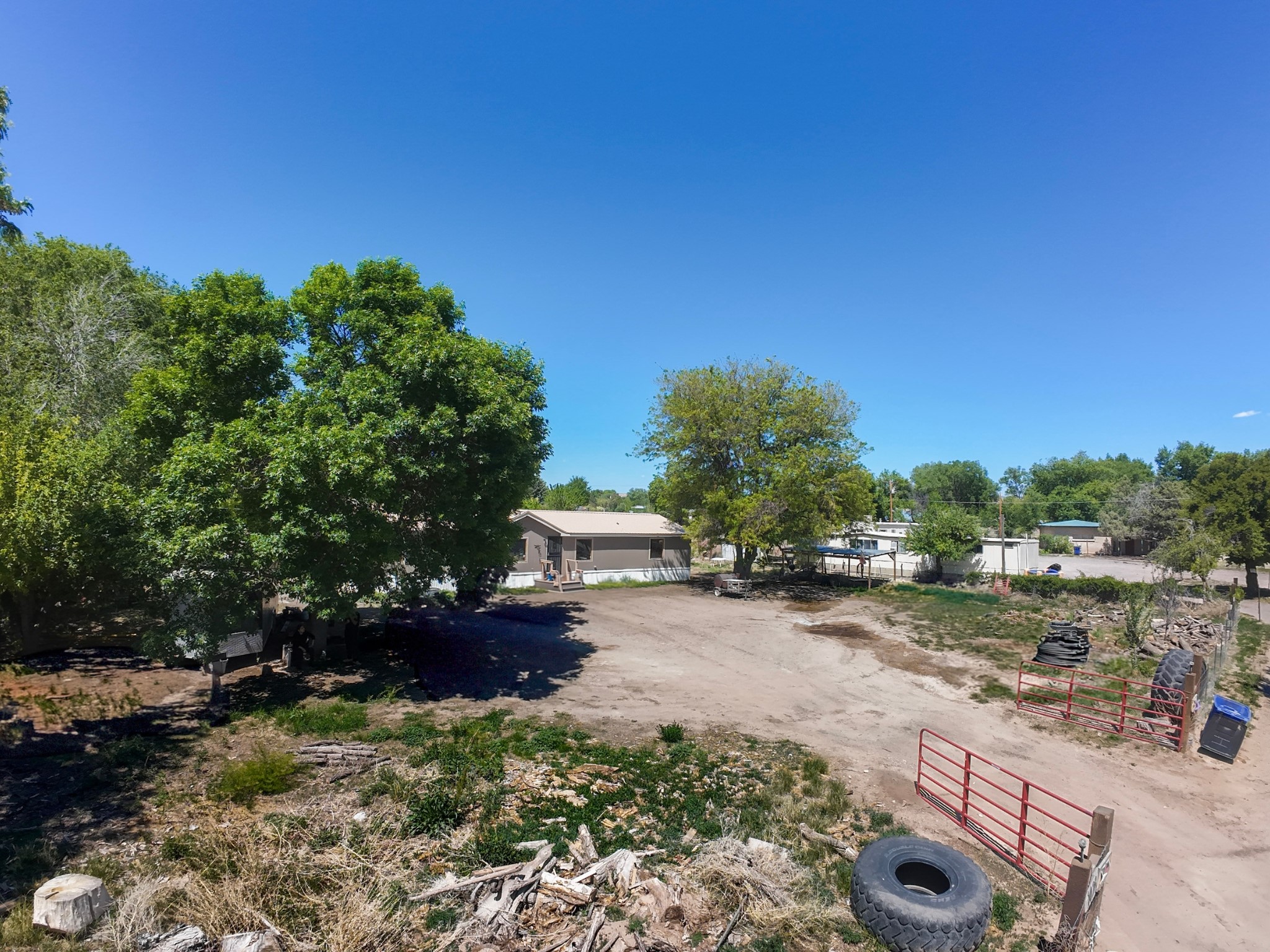 1023 Calle Flores
