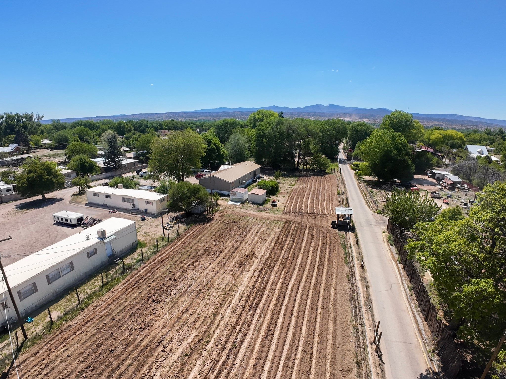 1023 Calle Flores