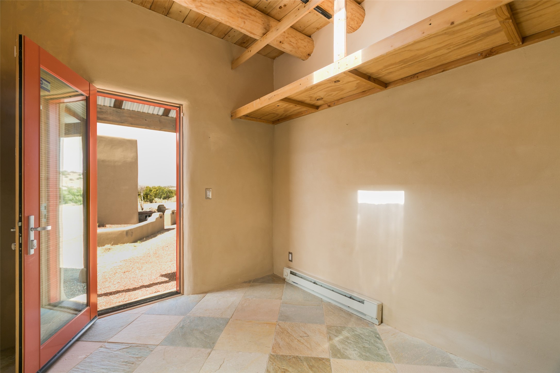 3 Camino Los Angelitos