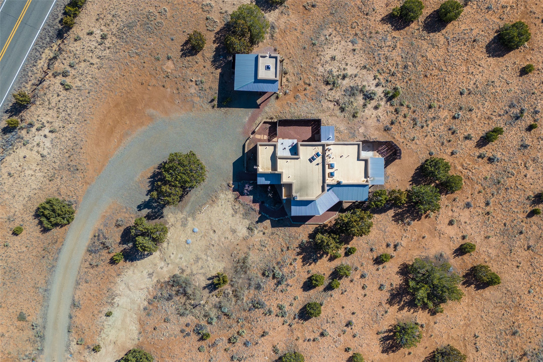 3 Camino Los Angelitos