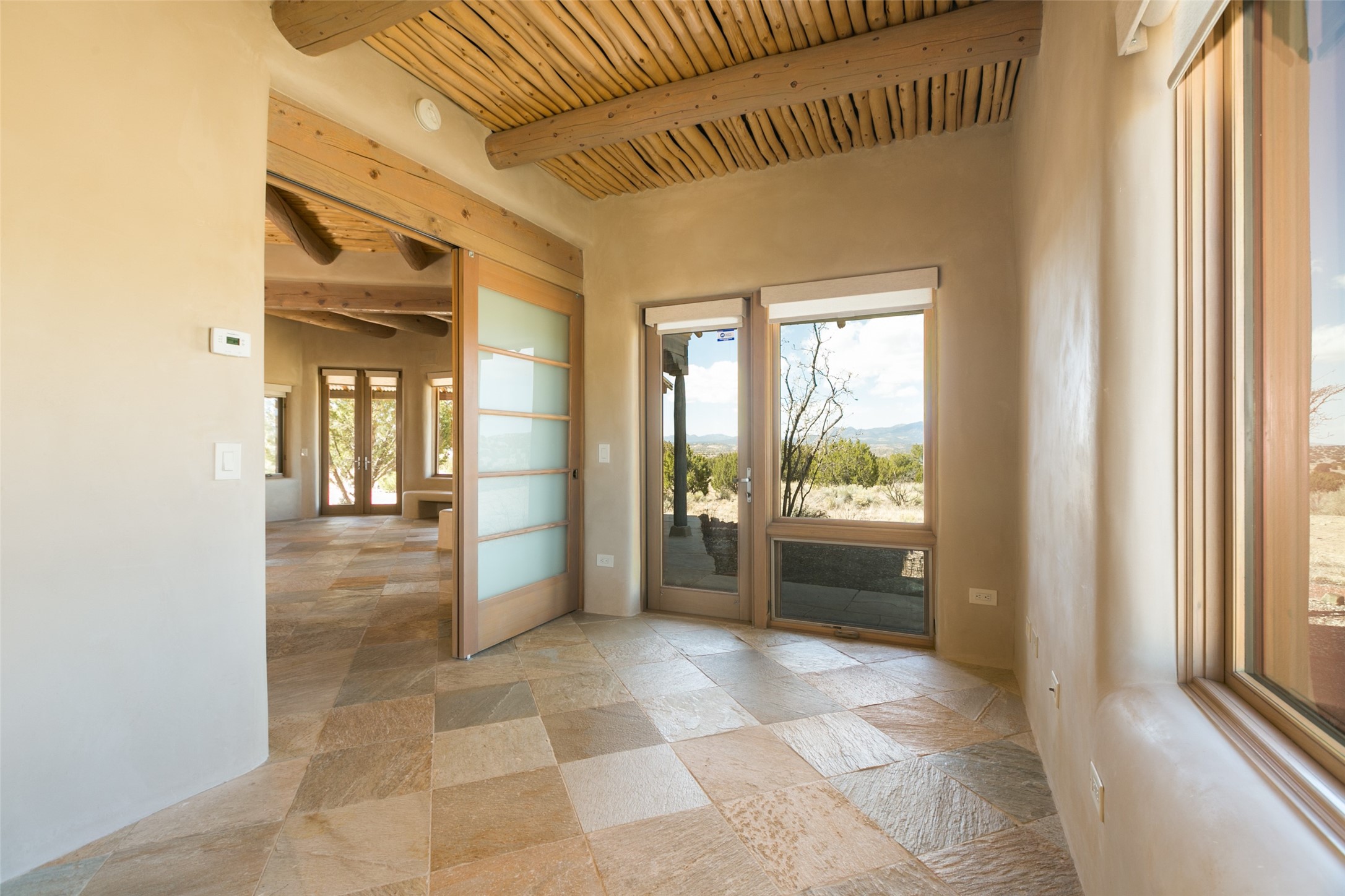 3 Camino Los Angelitos