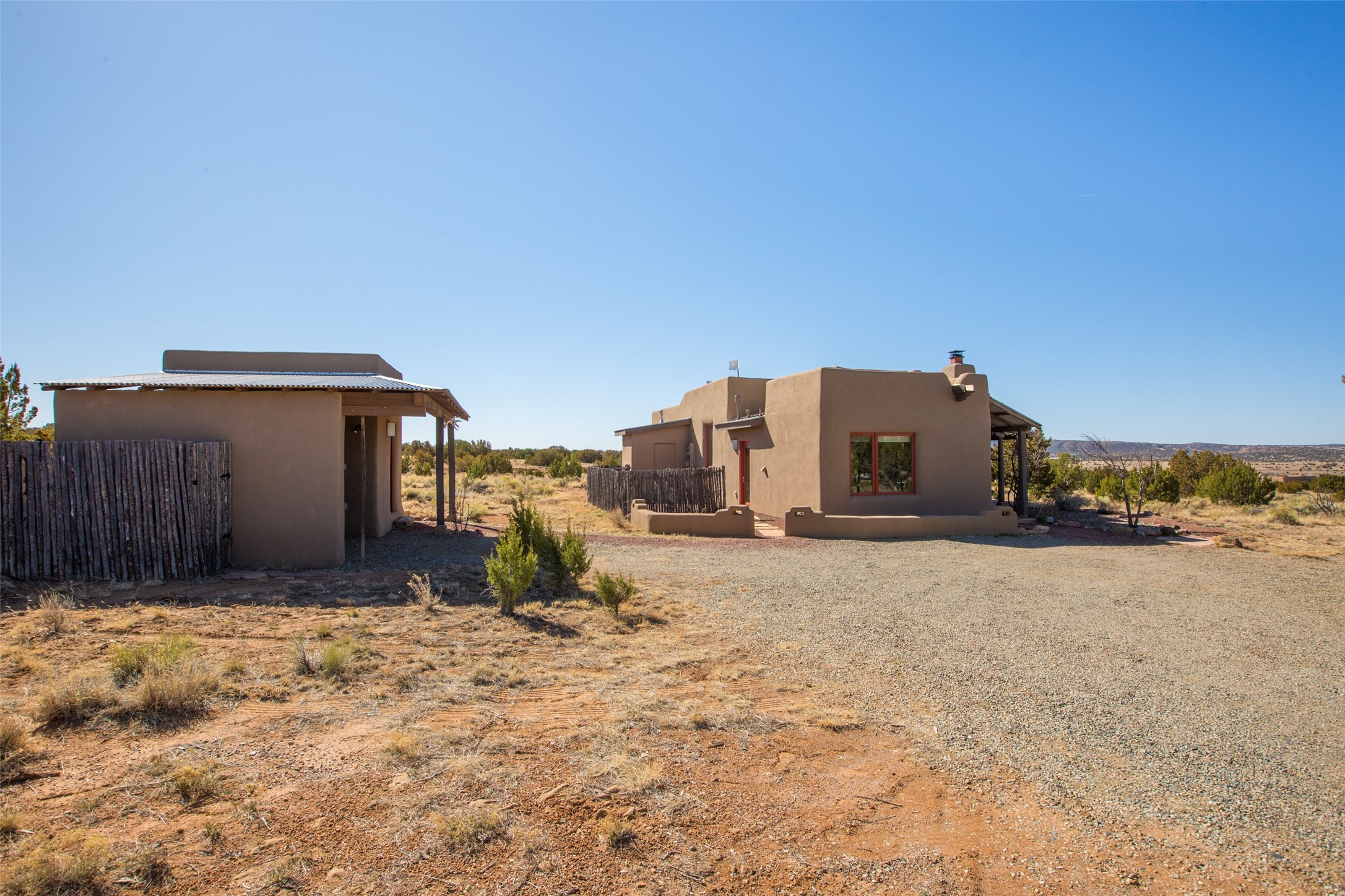 3 Camino Los Angelitos