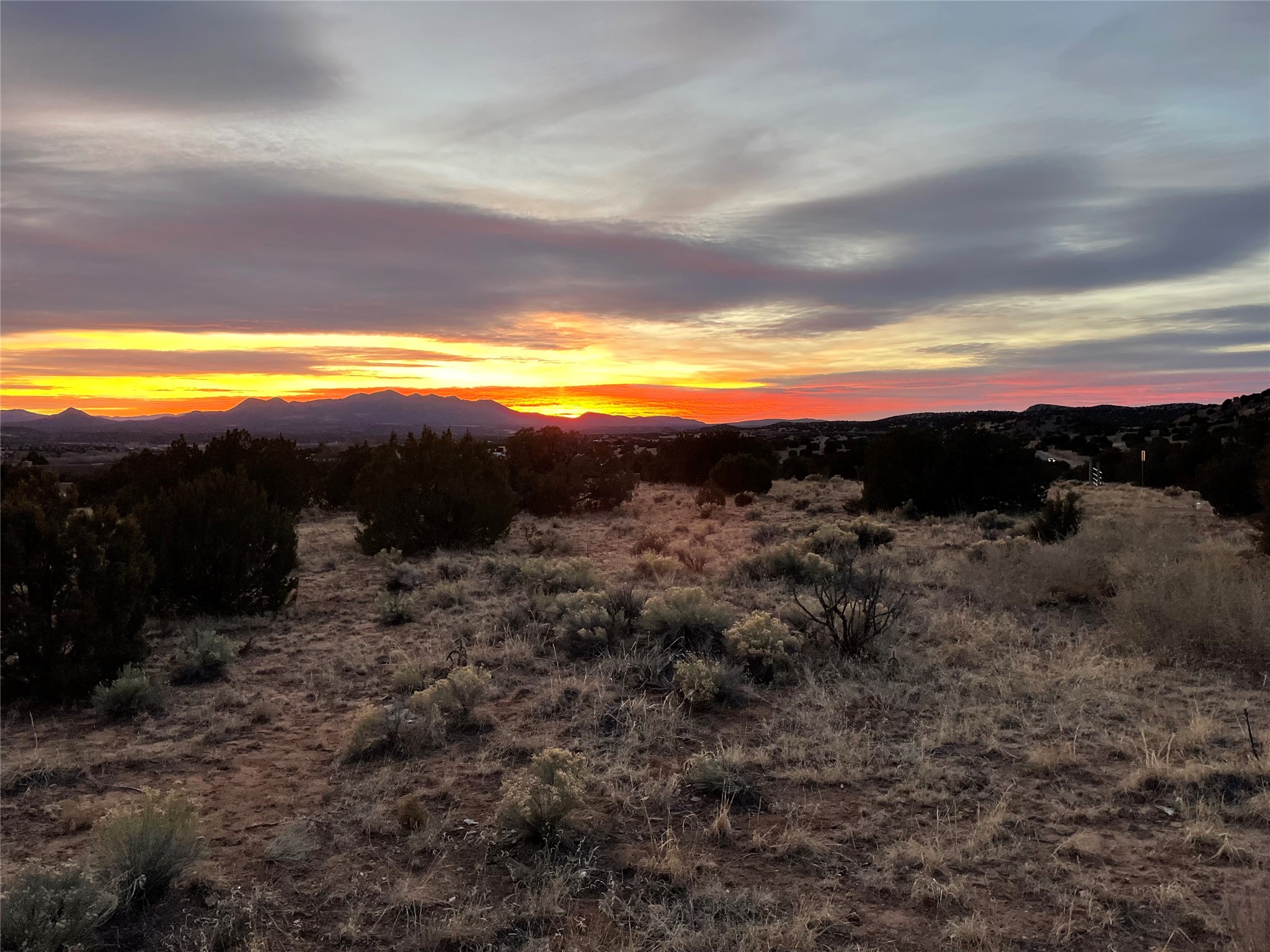 3 Camino Los Angelitos