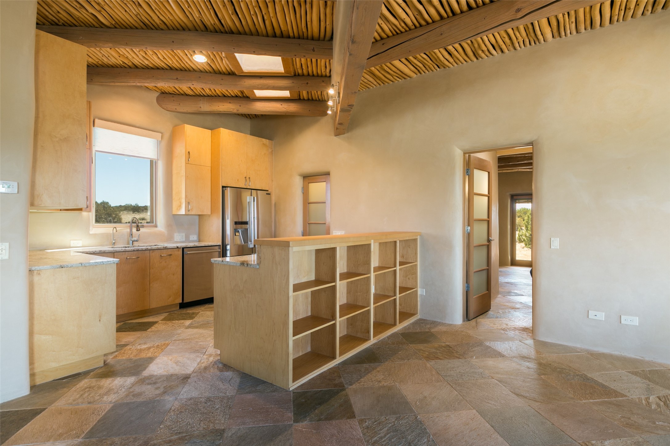 3 Camino Los Angelitos