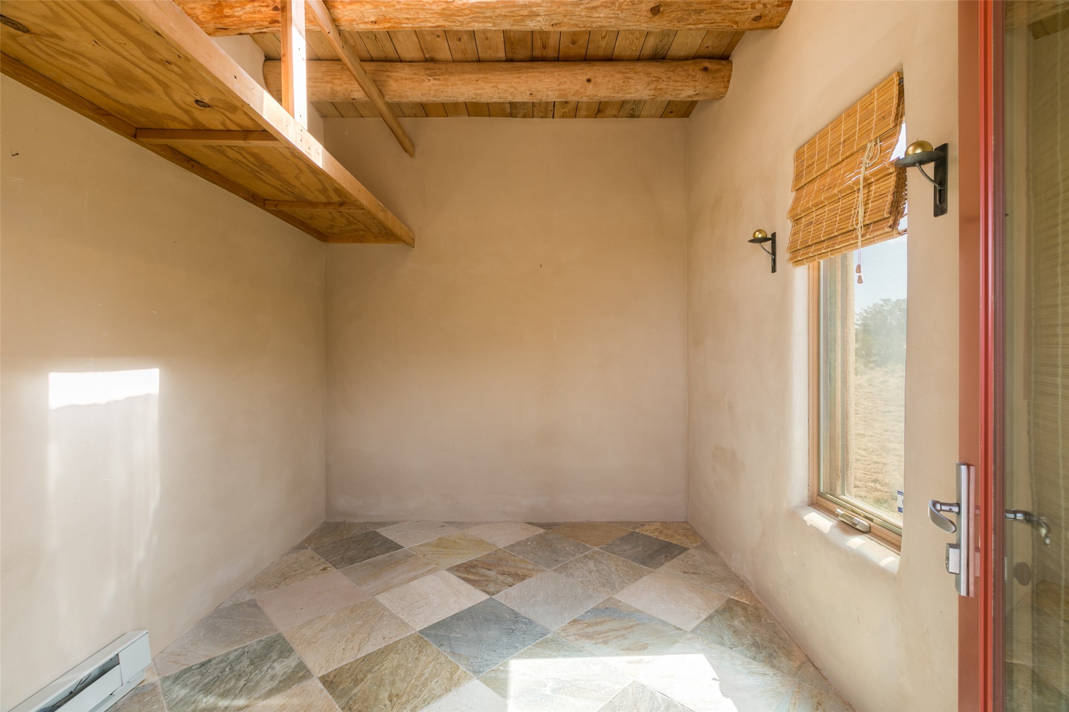 3 Camino Los Angelitos