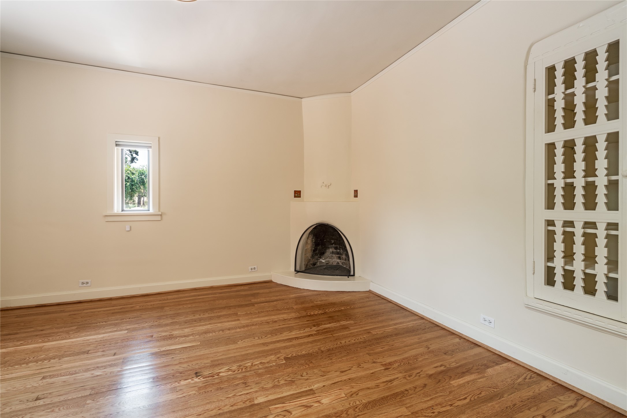 3869 Old Santa Fe Trail