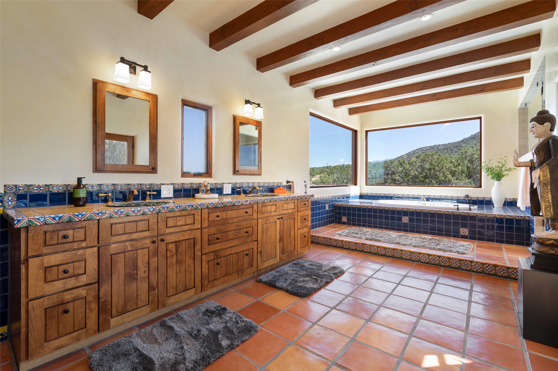 3869 Old Santa Fe Trail