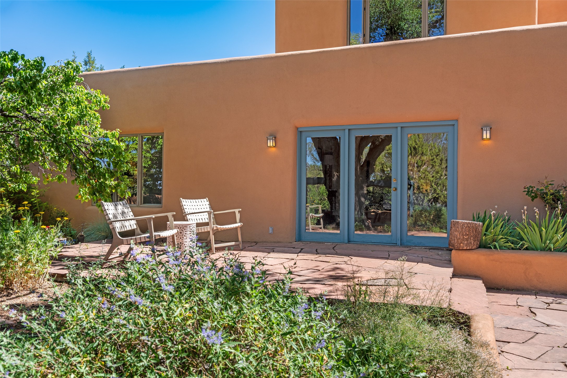 3869 Old Santa Fe Trail